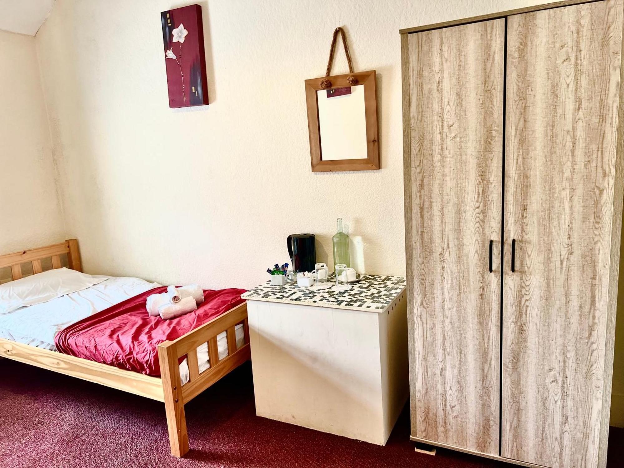 The Coach House Inn Moycullen Bagian luar foto